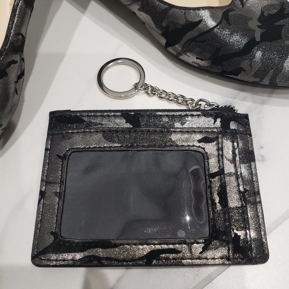 Nine West Camo Flats with id key fob - Picture 3 of 5